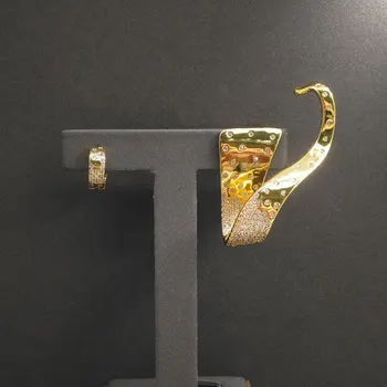 Cheny s925 sterlingas sidabro rugpjūčio naujas asimetriškas aukso spalvos lankas auskarai moterų asmenybės kilnus mados aukštos klasės dizainas sens