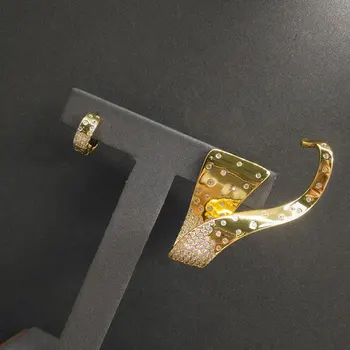 Cheny s925 sterlingas sidabro rugpjūčio naujas asimetriškas aukso spalvos lankas auskarai moterų asmenybės kilnus mados aukštos klasės dizainas sens