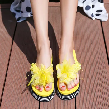 Moterų sandalai Gėlės Šlepetės vasaros fifo Šlepetės moteriškos Platformos Moterų Batai dames Skaidrių Pleišto Kulno Storio Paplūdimio Šlepetės